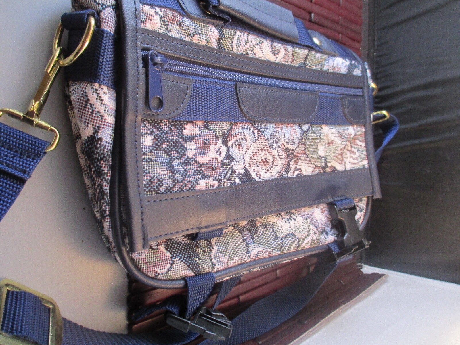 Vintage Bible Carry Case Tapestry Book Bag Pockets Cosmetics Travel 10