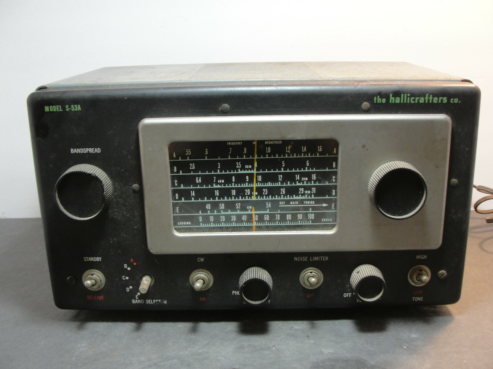 VINTAGE HALLICRAFTERS MODEL S-53A SHORTWAVE HAM RADIO VINTAGE HALLICRAFTERS MODEL S-53A SHORTWAVE HAM RADIO