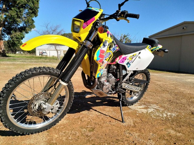 Suzuki drz 400e