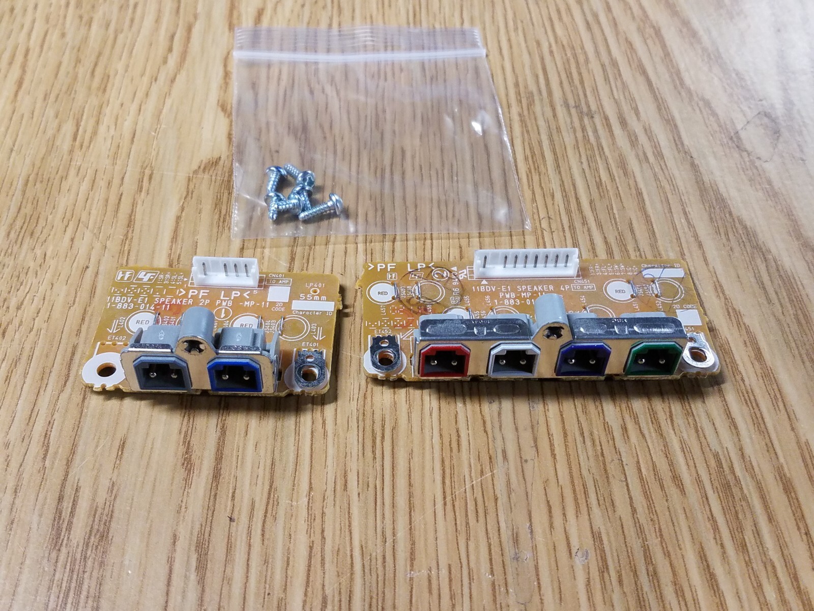 Sony BDV-E580 OEM speaker connector Jacks - 1-883-013-11, 1