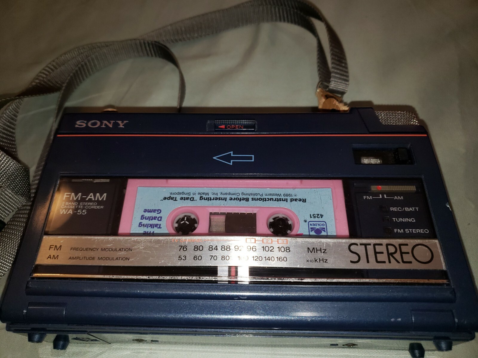 SONY WA-55 SOUNDABOUT AM FM Cassette Player & Recorder Rare - Partially Working