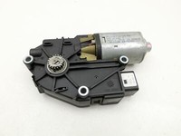 Opel Zafira B 05-11 Schiebedachmotor Opel Zafira B 05-11 06.01.2006 13170836 1713297A gebraucht Vorschau 4