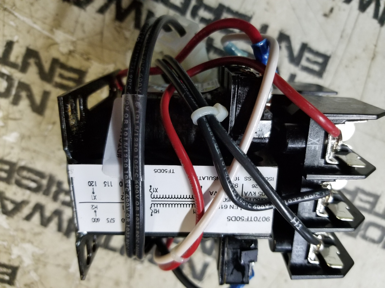 Schneider LA9TFD32X 50VA 600V CONTROL CIRCUIT TRANSFORMER - Picture 3 of 9