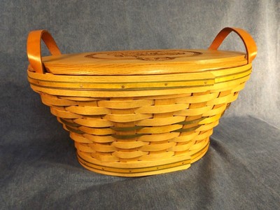 JOHN DEERE MODEL D TRACTOR COLLECTION BASKET - FIRST IN SERIES -2005 - NEW