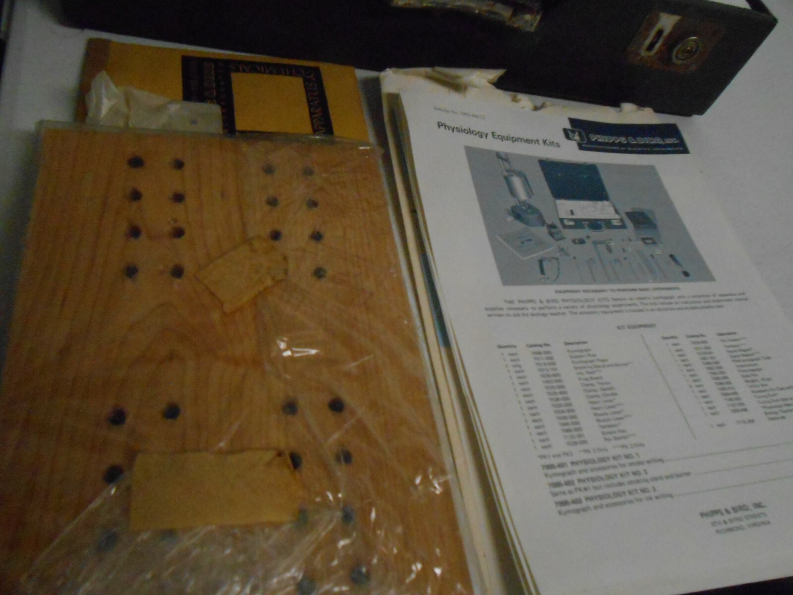 Phipps & Bird Laboratory Apparatus kit in case instructions Physiology Biology