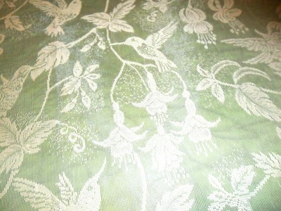 VINTAGE  IVORY  LACE CURTAIN PANEL  -BIRDS- HUMMINGBIRDS - FLOWERS  - 58 X 62
