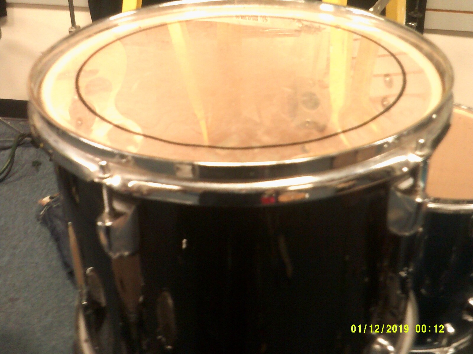 fender  star caster 12 dia by 10 deep Tom drum  black