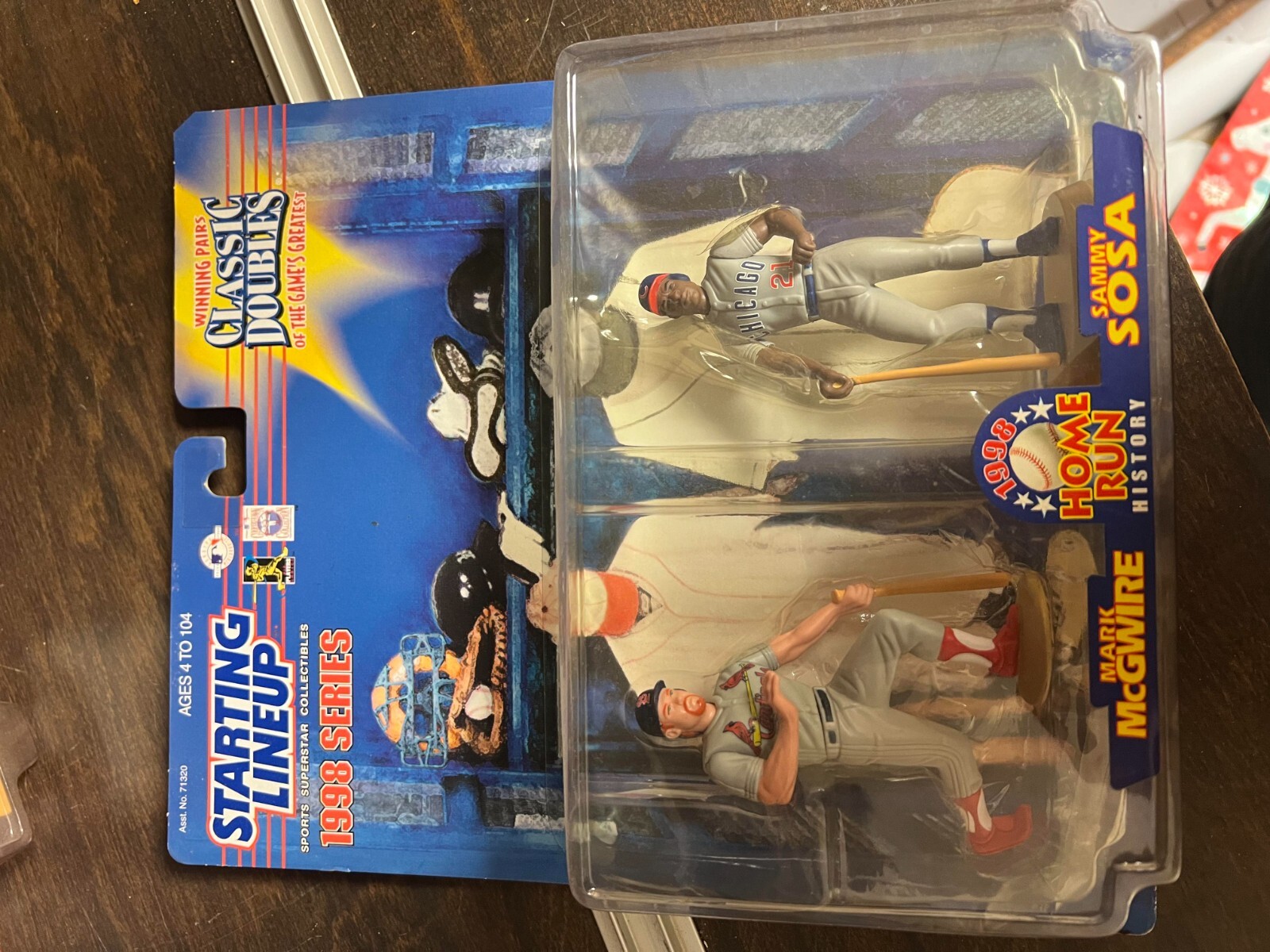 Mark McGwire & Sammy Sosa フィギュア 2-Pack 1998 Starting Lineup Classic Doubles Home Run History