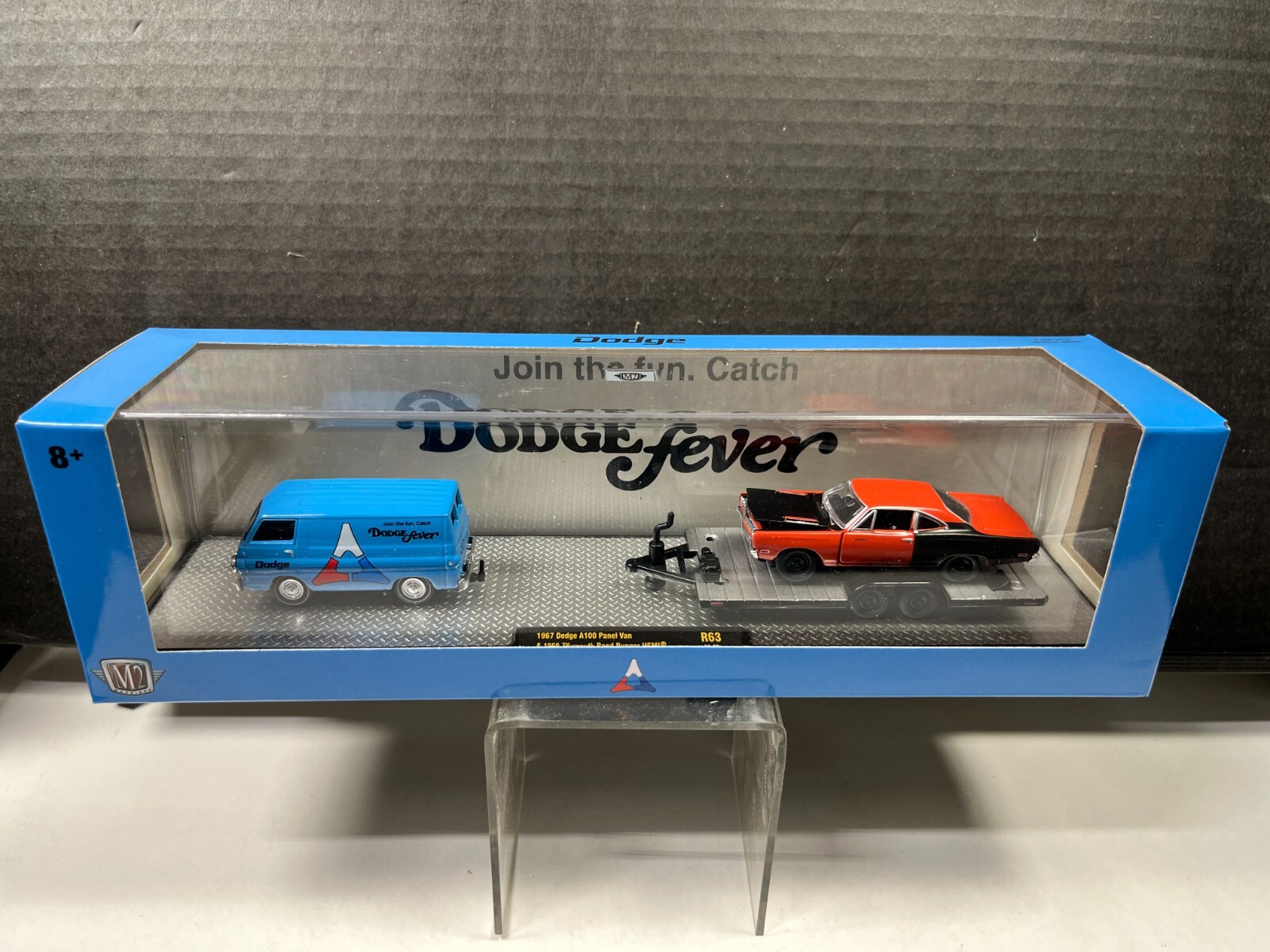 1/64 M2 HAULERS 1967 DODGE A100 PANEL VAN 1969 PLYMOUYH ROAD