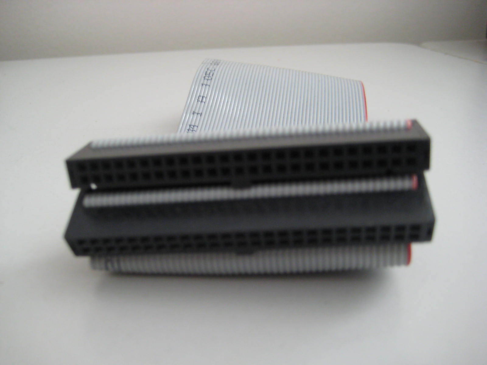 LOT OF 2   16in ATA PATA EIDE Cable 3 Device IDC 40 Pin Conductor