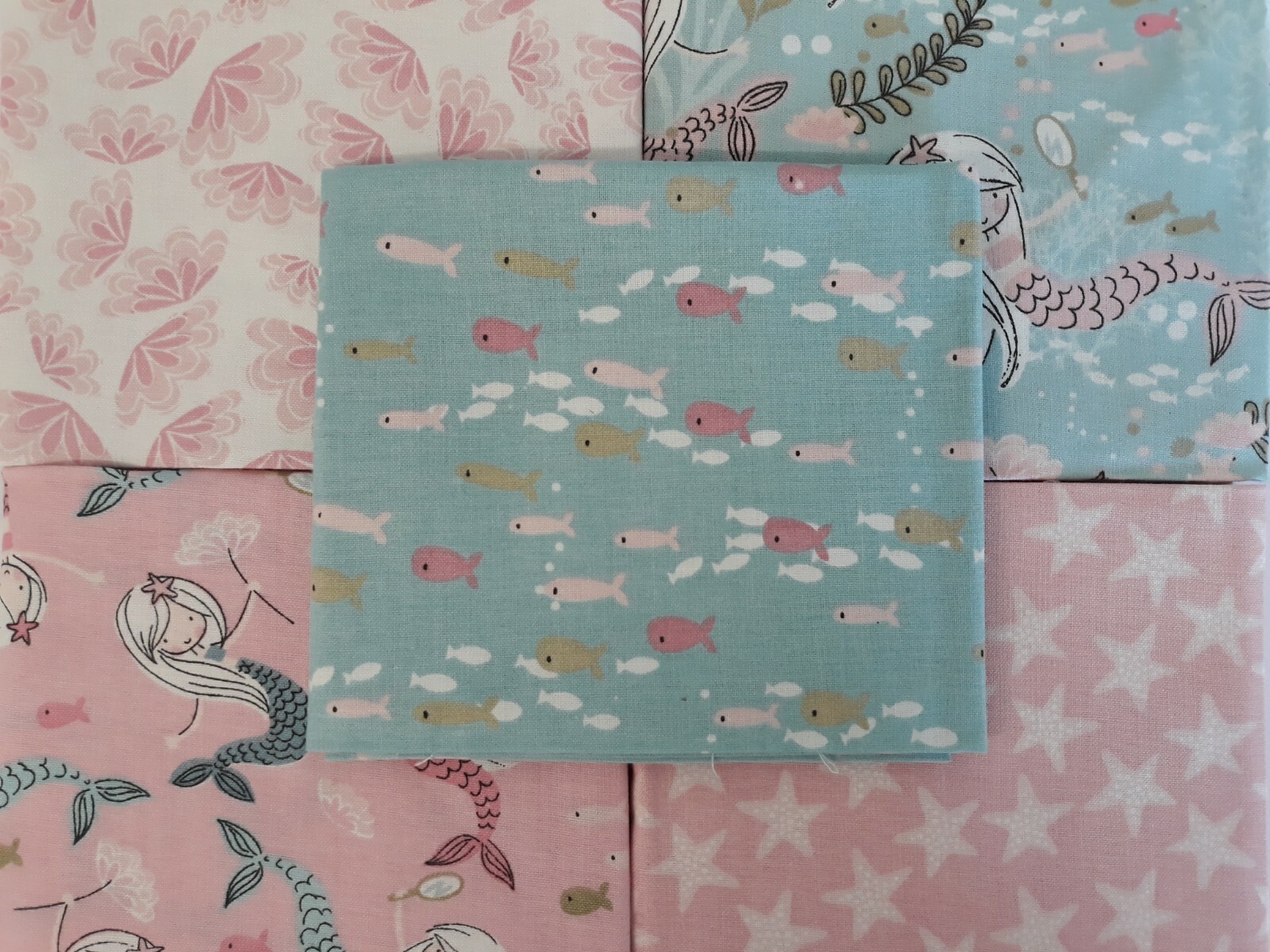 Details About Girls Bedroom Furnishing Quilting Pink Mermaid Under The Sea Fat Quarters Bundle