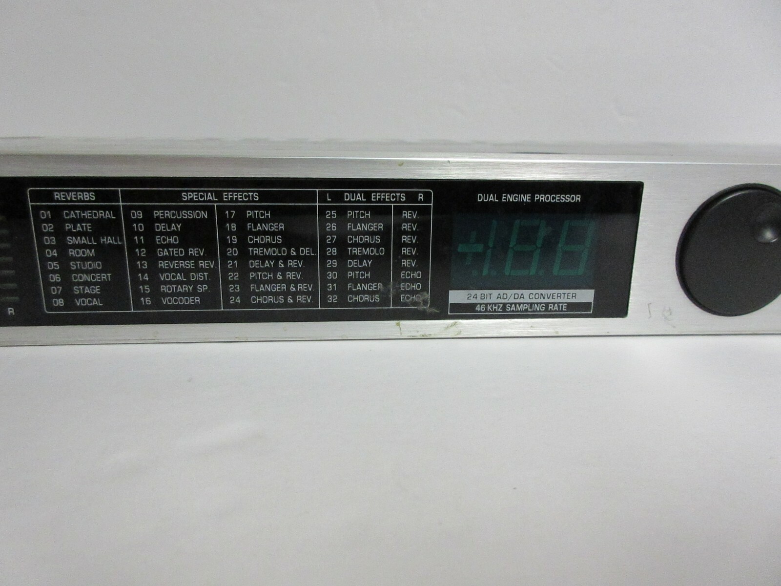 Behringer Model  DSP1024P Virtualizer Pro Digital Effects Processor With 512 SFX