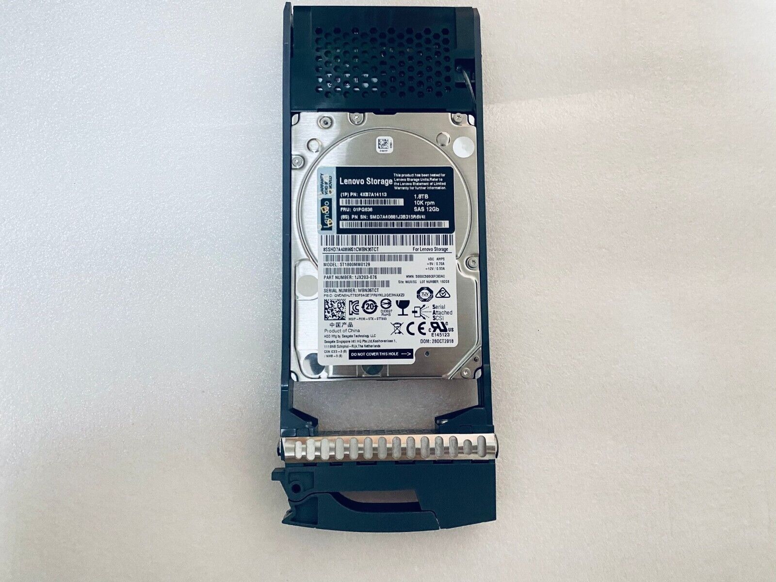 Lenovo 01PG636 4XB7A14113 1.8TB SAS 10K 12Gb/s SAS- 2.5 Lenovo 01PG636 4XB7A14113 1.8TB SAS 10K 12Gb/s SAS- 2.5