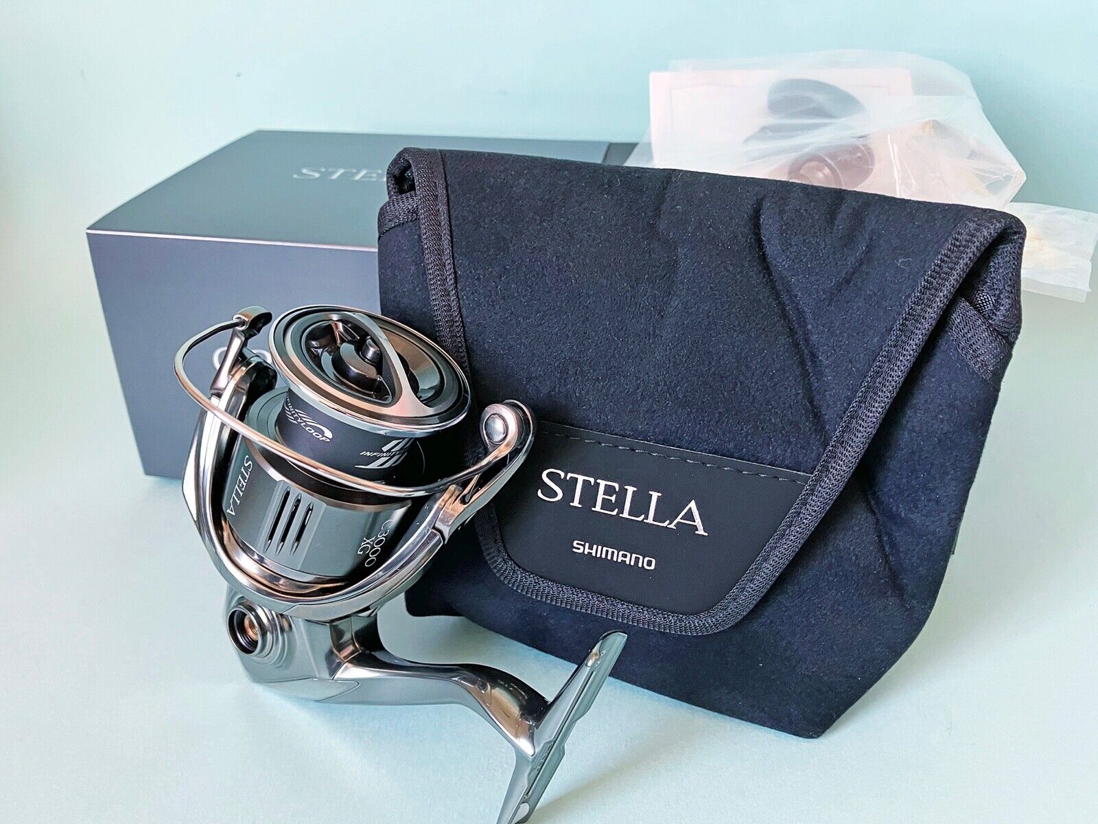 Shimano 22 STELLA Spinning Reel Fishing Various Size New in