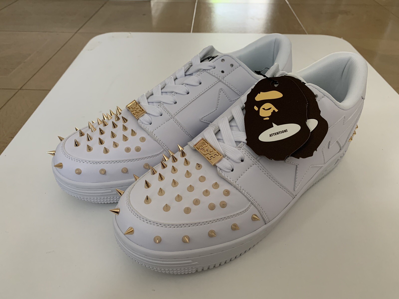 bapesta studded white