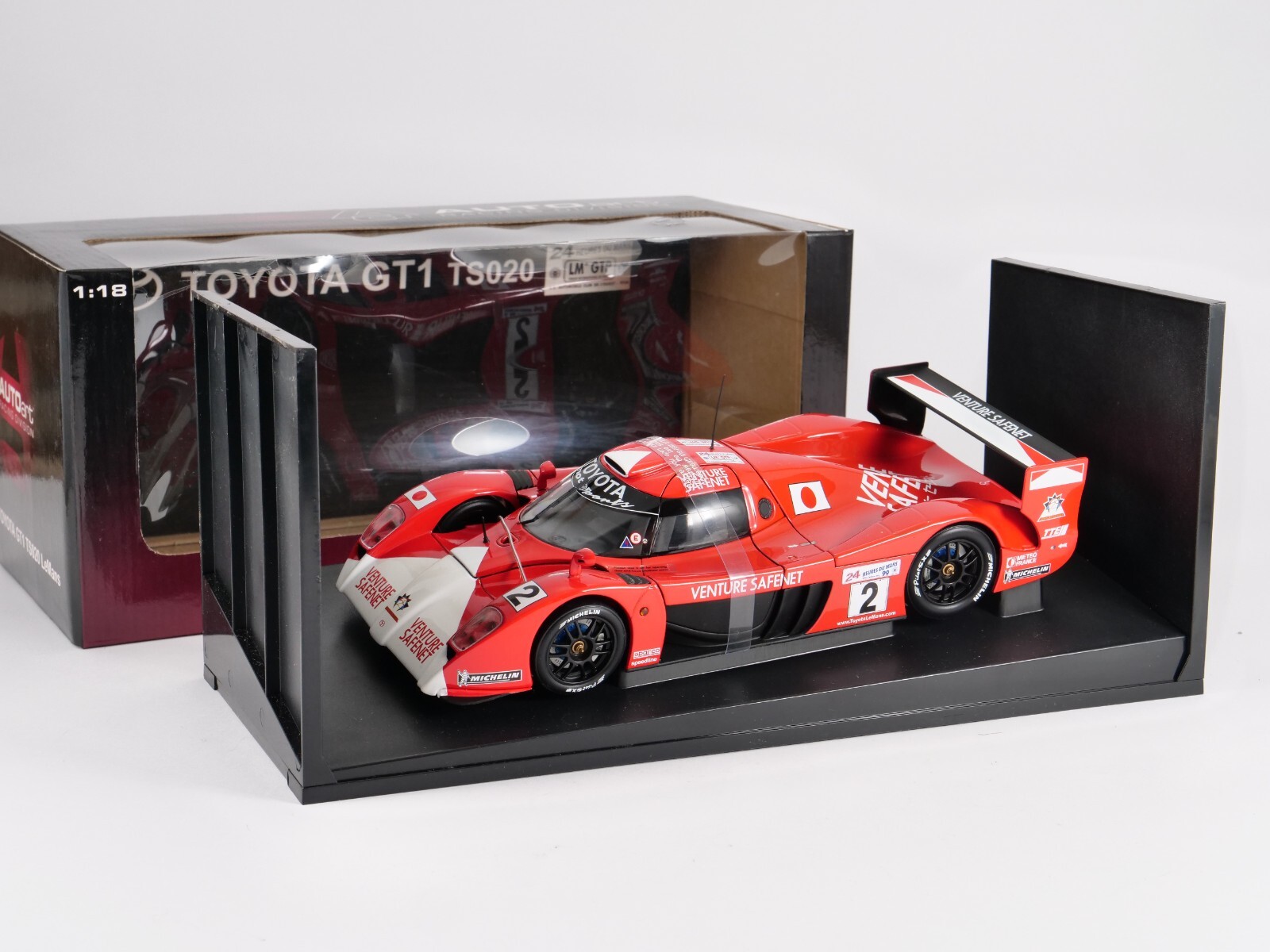 1/18 AUTOart Toyota GT1 TS020 Le Mans 1999 #3 Red w/ Box
