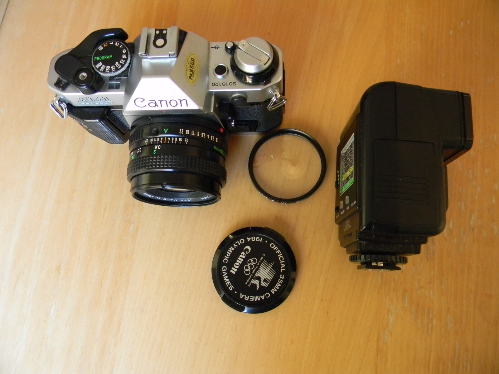 Canon AE-1 Program Camera w/ FD 50mm F/1.8 Lens Instruction Canon AE-1 Program Camera w/ FD 50mm F/1.8 Lens Instruction