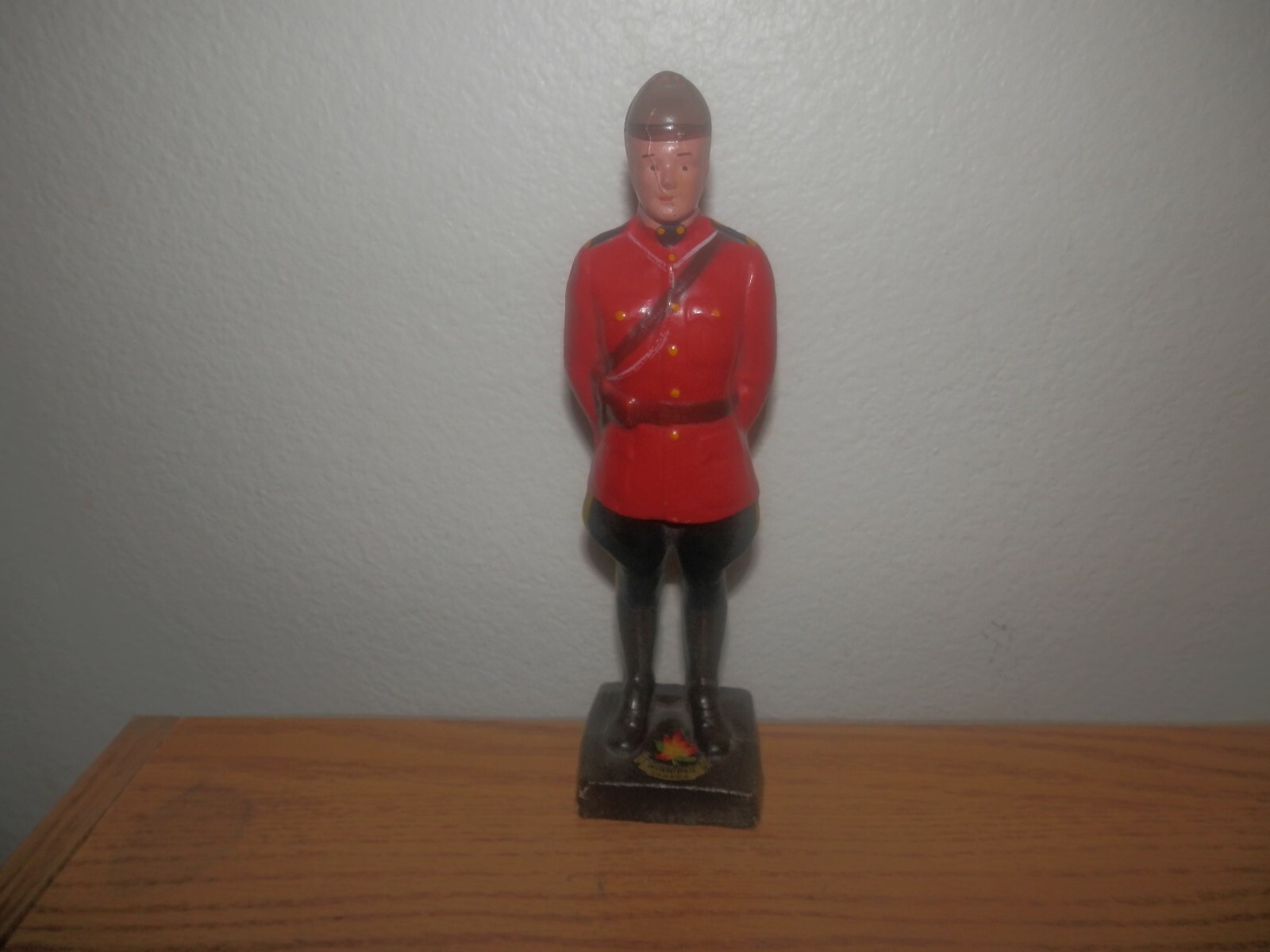 Купить Игрушечные солдатики Vintage Winnipeg Canada Soldier Figure в ...