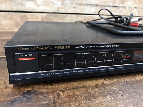 Vintage Fisher Studio Standard FM Stereo Synthesizer Tuner FM-270 WORKS