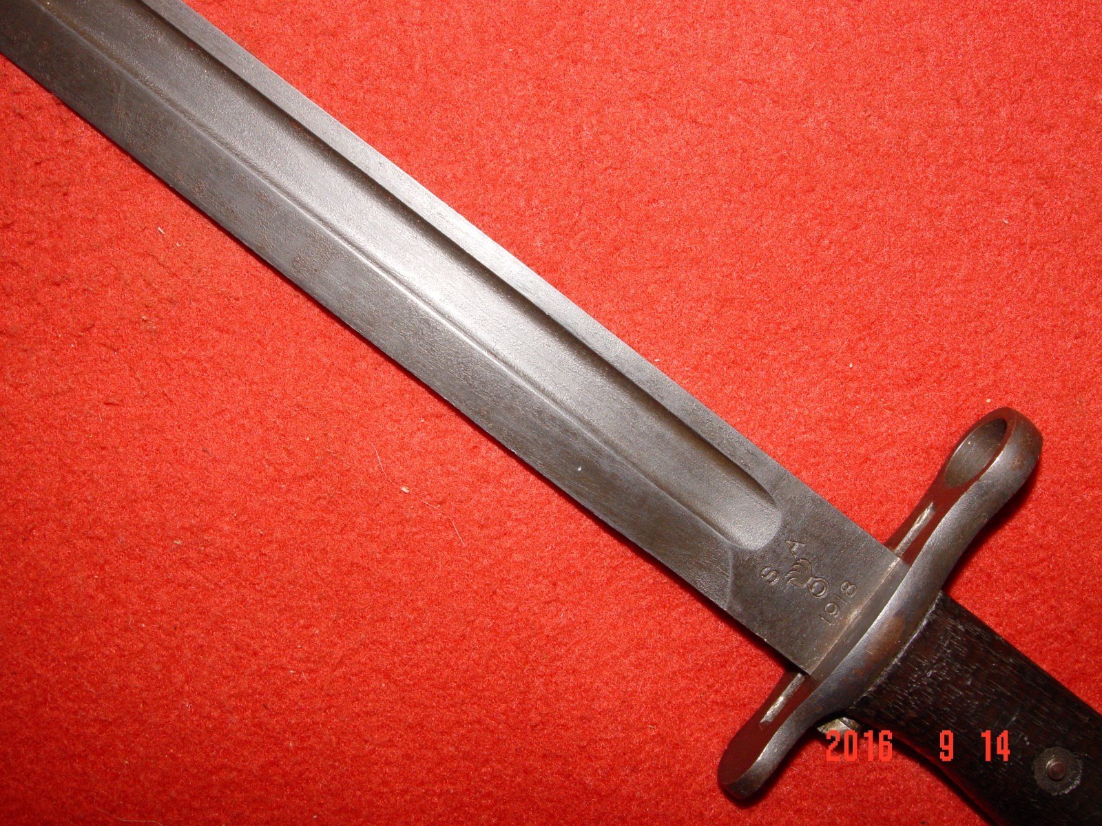 WWI  Vintage Model 1905 S.A. Bayonet  Uncut  1918  Dated    Original Wood Grips