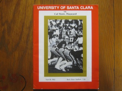 1982 SANTA CLARA Football Program(Signed by 8-STEVE VILLA/PAT  MALLEY(Died-1985)