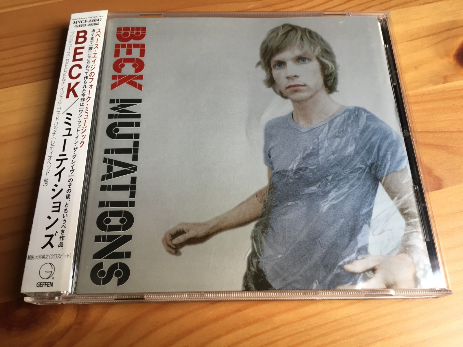 洋楽 beck mutations Ny03ODI5LmpwZWc.jpeg