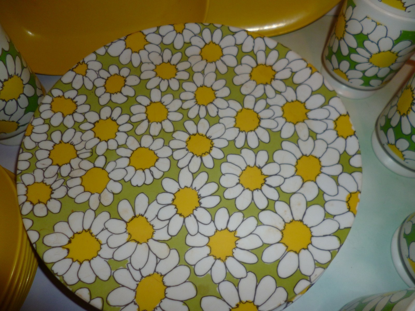 VINTAGE 1950's MELAMINE DISHES DAISY DAISIES ORIGINAL 30 PC. SET TEXAS-WARE