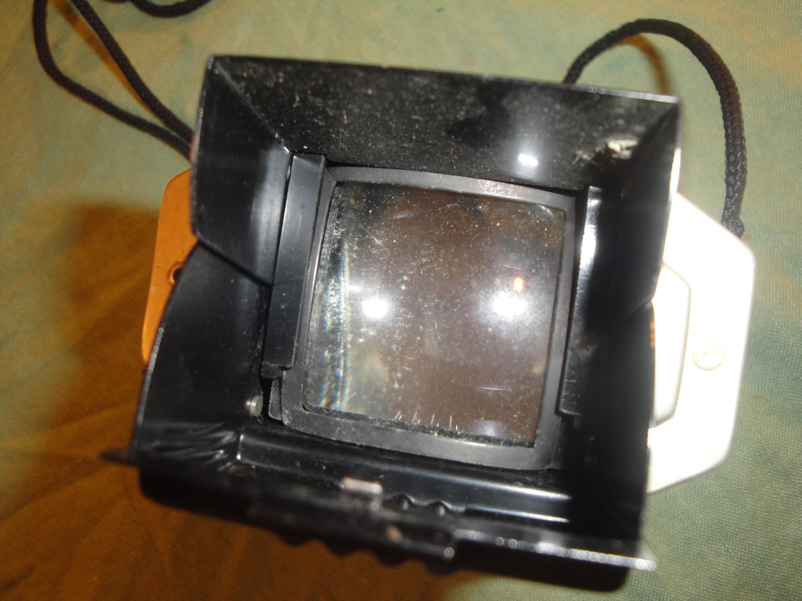 (2545) VINTAGE BROWNIE REFLEX CAMERA EASTMAN KODAK MADE IN USA W/ ORIGINAL BOX