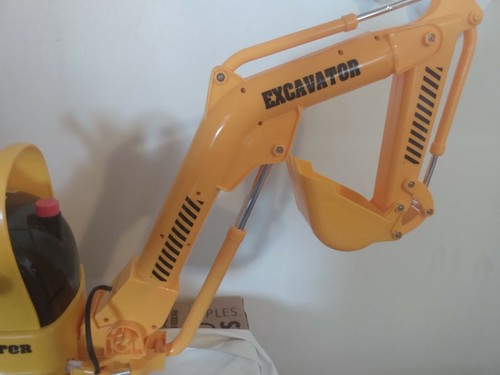 skyteam micro excavator ride on