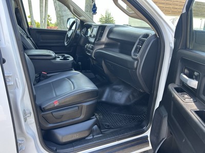 image 8 of interior