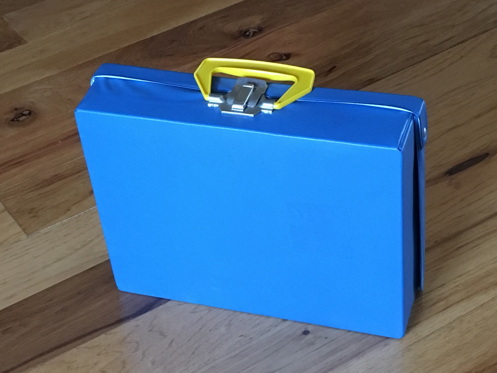 Lesney Matchbox Collectors 48 car Carry Case with 4 trays