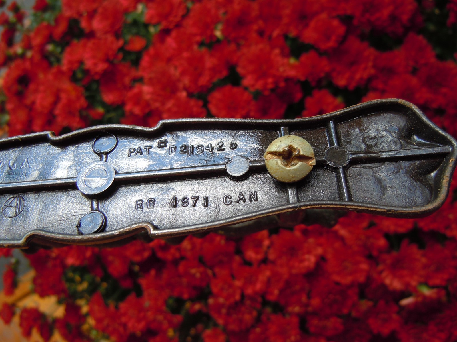 BRASS DRAWER PULLS, SCREWS & PLATES, VINTAGE 70'S~ INV#1015