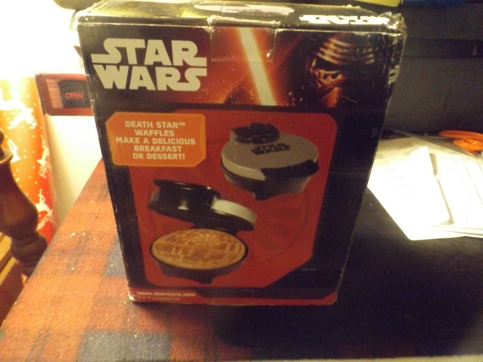 Pangea Brands Star Wars Stormtrooper Waffle Maker-WM-SRW-RD (MO8)