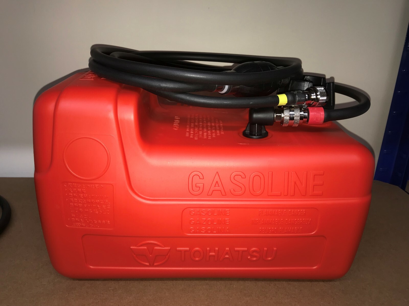 携行タンク(TOHATSU )赤 Genuine Tohatsu 12 Litre Fuel Tank & Fuel Line for 2-Stroke