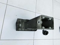 Audi TT 8J 06-10 Pralldämpfer für Träger Stoßstange Vorne Rechts Audi TT 8J 06-10 11.11.2006 gebraucht Vorschau 2