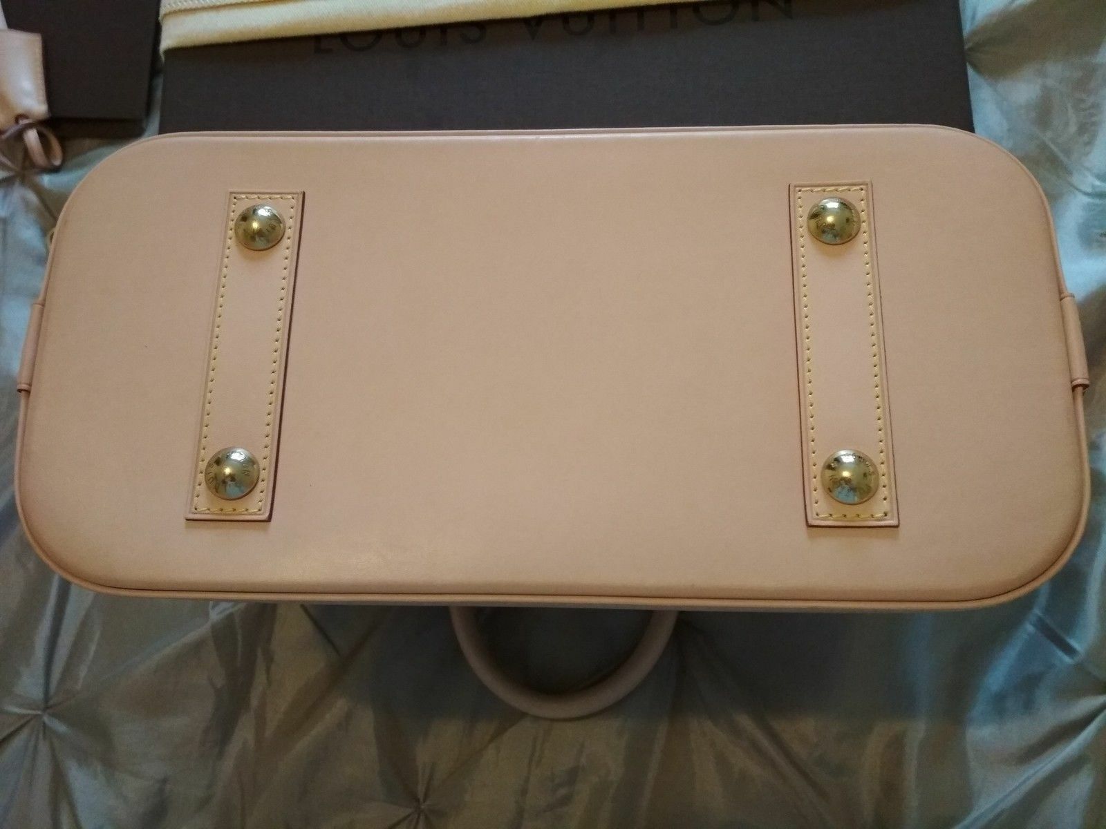 Authentic Louis Vuitton Monogram Alma PM Bag