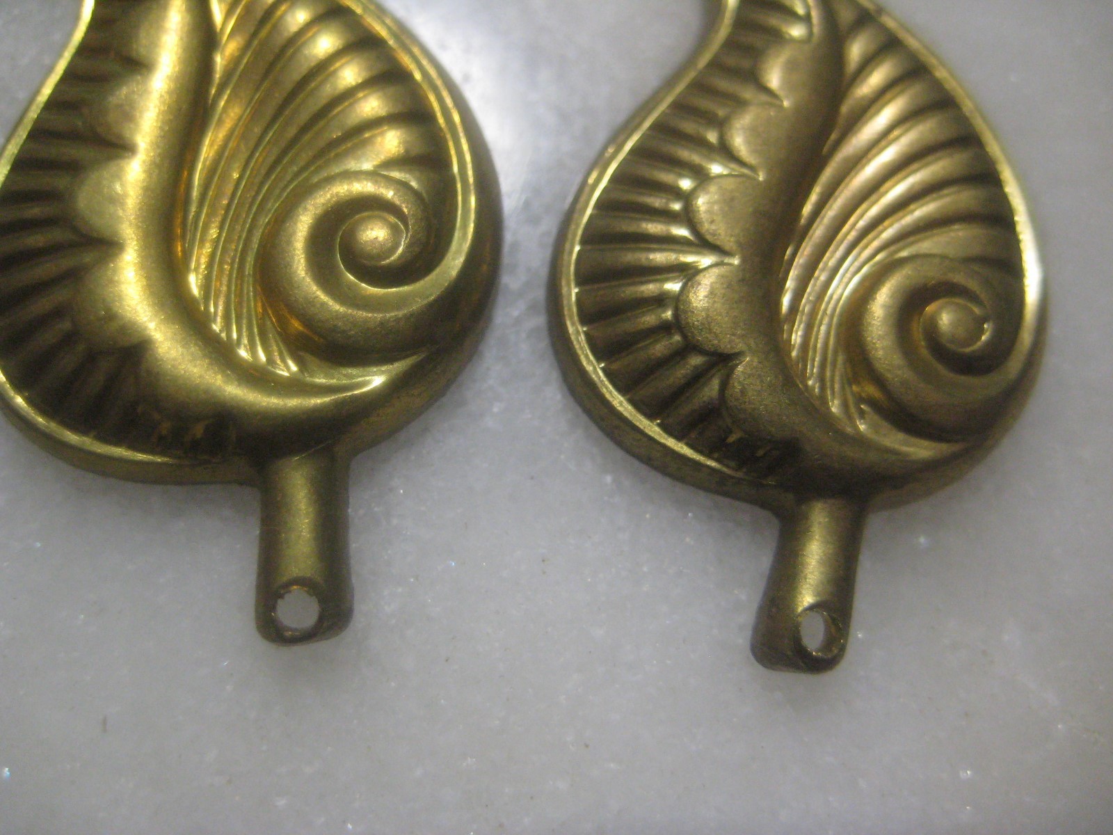 Vintage Art Deco Leaves, Stamped Brass Leaf Charms,Pendants or Drops, 1 pair