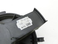Peugeot 206+ 09-12 Gebläsemotor Lüftermotor Heizungsgebläse Peugeot 206+ 09-12 22.04.2010 gebraucht Vorschau 5