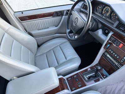 image 4 of interior