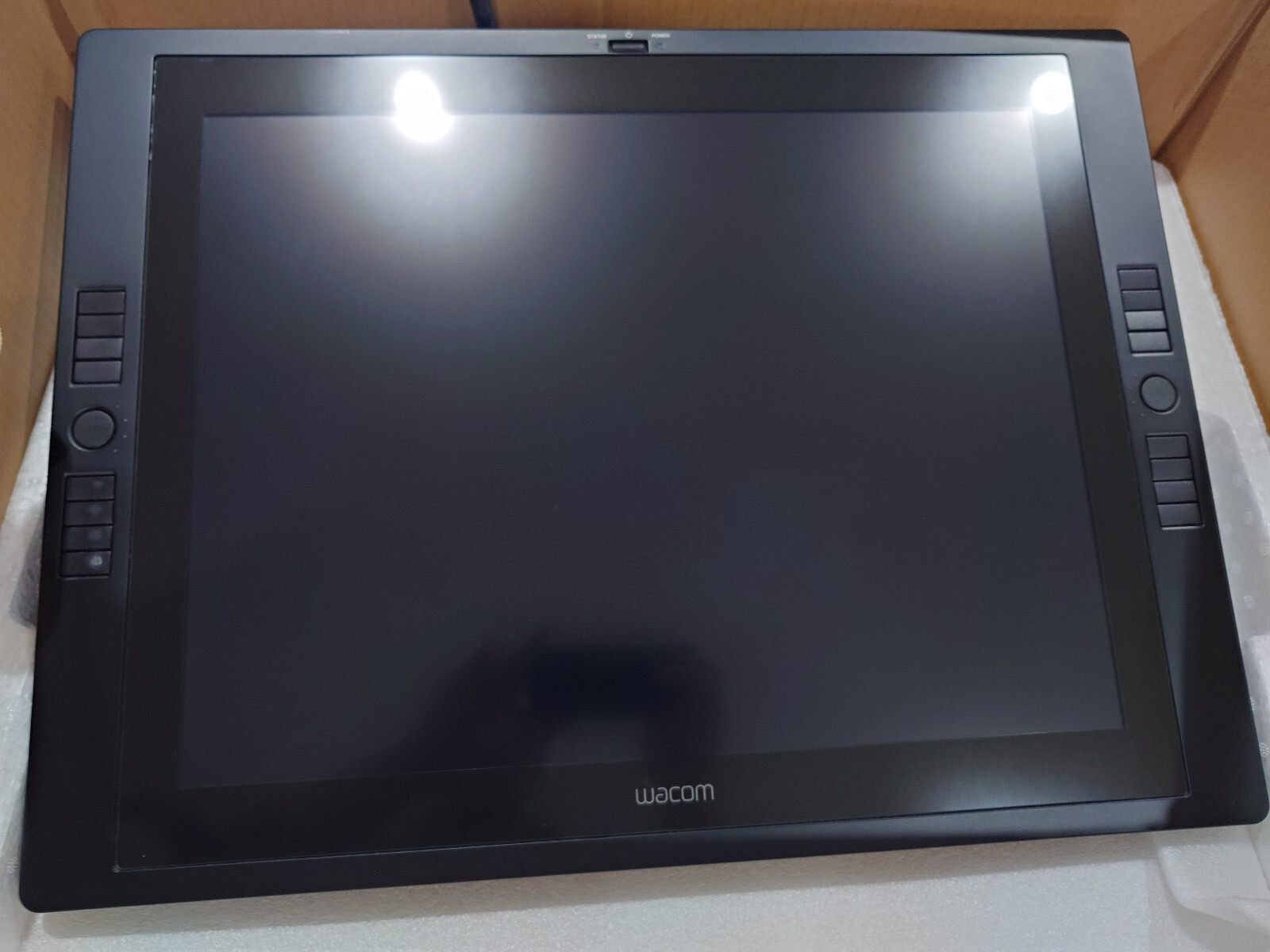 ワコム 液晶ペンタブレット Cintiq 21UX DTZ-2100D 【公式通販】