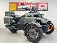 2025 Can-Am Canyon Redrock Semi Automatic Trike with 800 Miles 