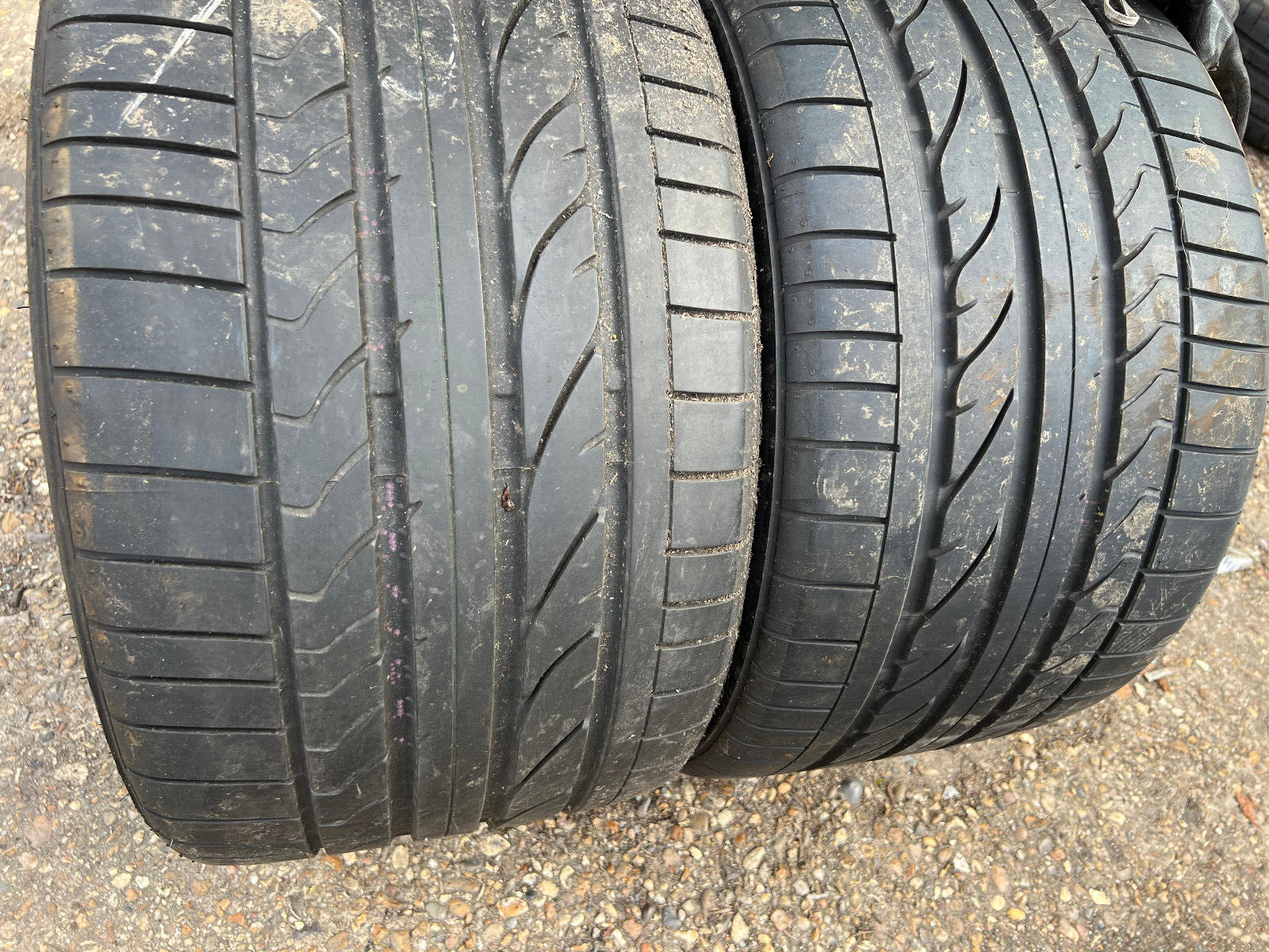 295 30 19 Bridgestone, Potenza RE050A N1 100Y, x2 A Pair 7.0mm  (F1_tyres) YD016