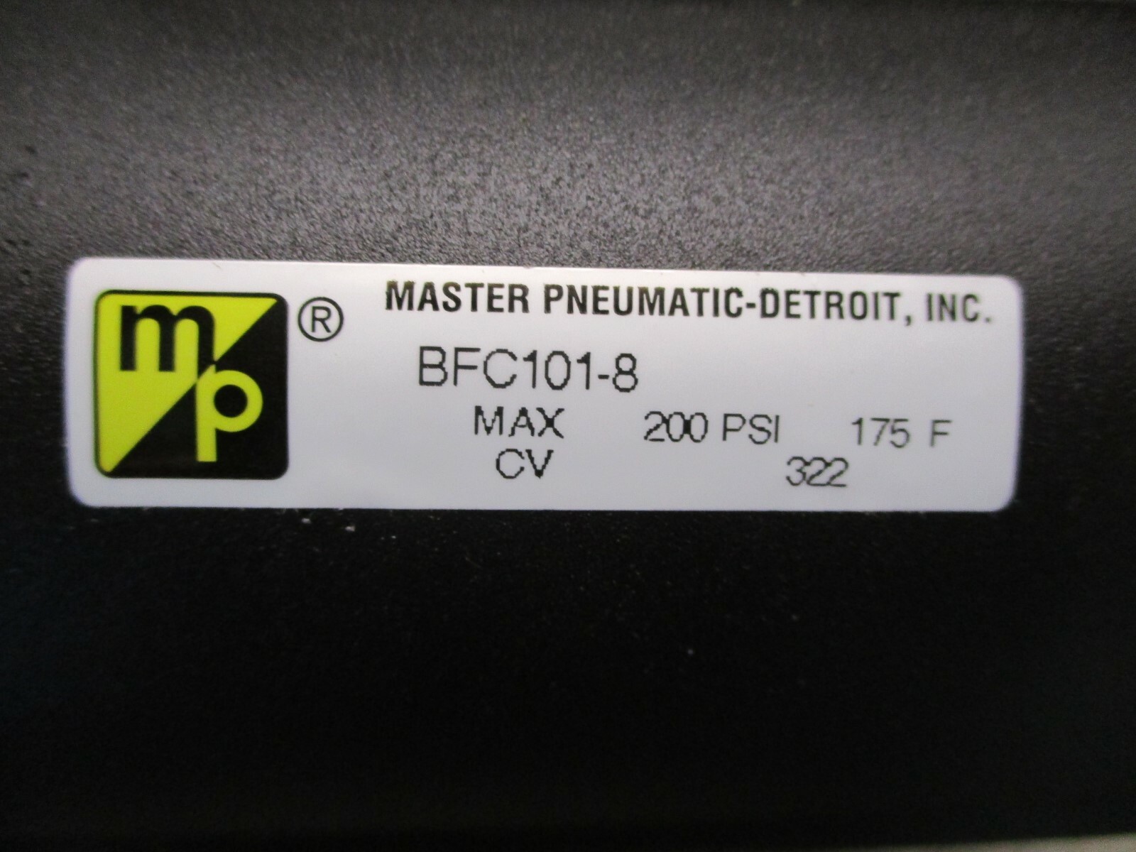MP/MASTER PNEUMATIC P/N:BFC101-8 FILTER UNIT 200PSI MAX 175*F #35933G NEW