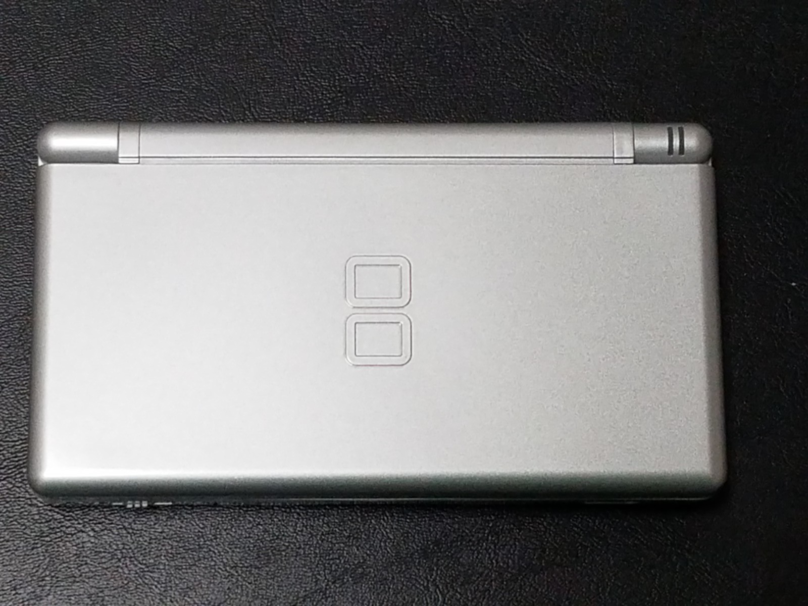 Nintendo DS Lite Silver Handheld System (BOTTOM SCREEN BURN-IN)