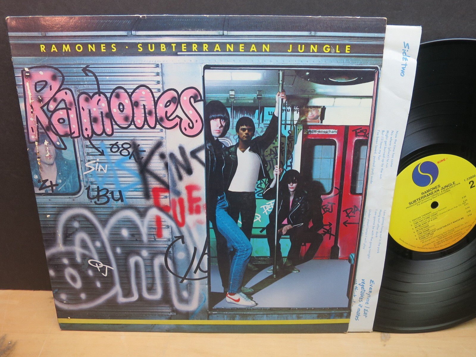 Ramones: Subterranean Jungle (strongVG+ 1983 Sire 1st US LP