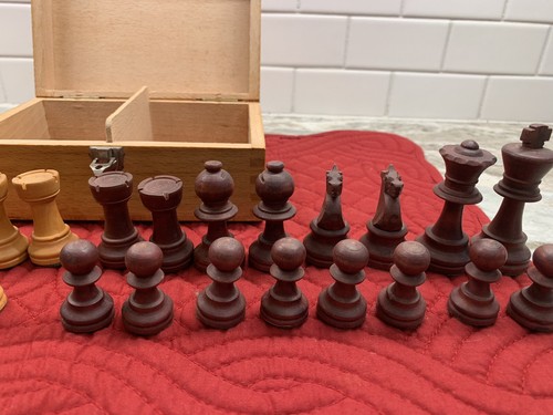 Hand Carved Chess Pieces Felt Bottoms MADE IN FRANCE Complete 32pc Set w/Box