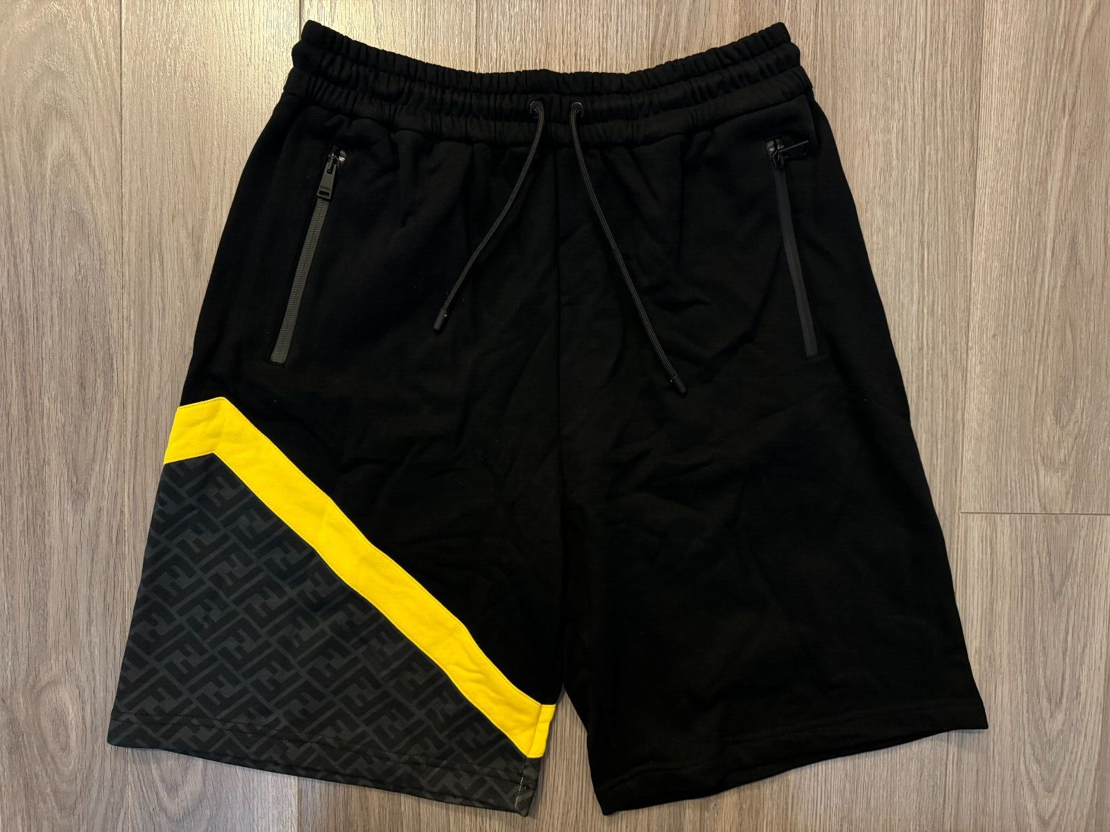 FENDI Diagonal Monogram Print Shorts black sz L | eBay FENDI Diagonal Monogram Print Shorts black sz L | eBay
