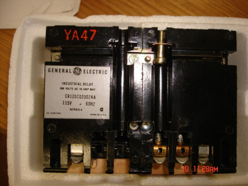 GENERAL ELECTRIC GE CR120C02001AA INDUSTRIAL  115V-AC RELAY!!