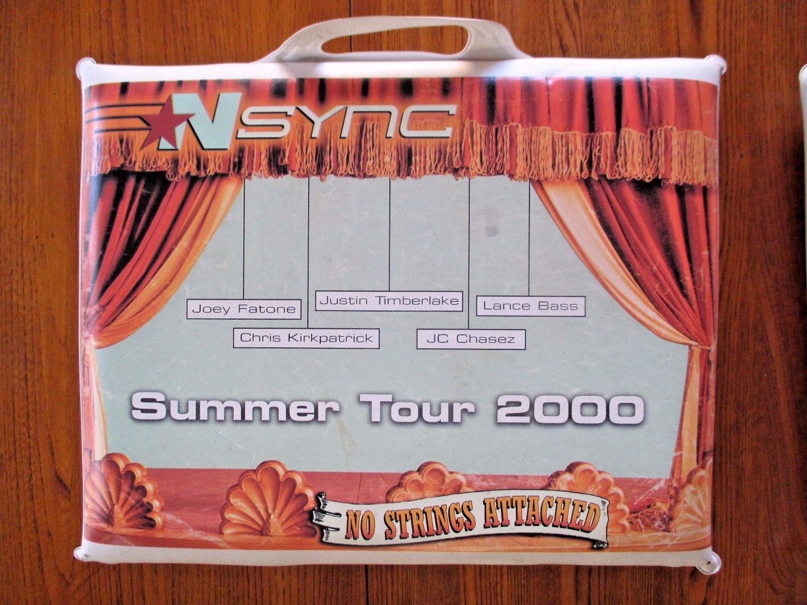 NSYNC Justin Timberlake No Strings Attached Concert Tour Summer 2000 2 Cushions