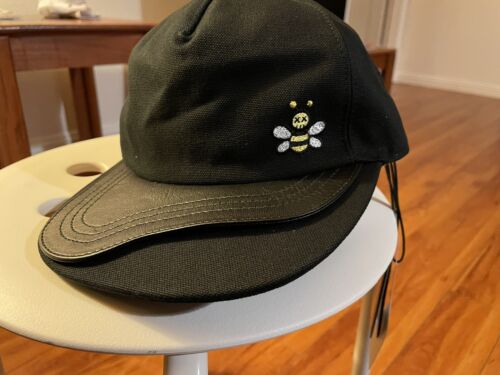 Brand New DIOR x KIM JONES x KAWS RARE SADDLE LEATHER BEE Brand New DIOR x KIM JONES x KAWS RARE SADDLE LEATHER BEE